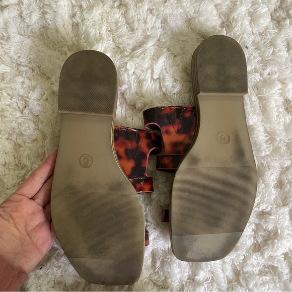 A New Day Tortoise Shell Sandals - Picture 8 of 11